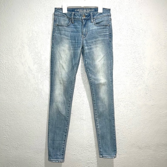 American Eagle Jegging Jeans - Picture 1 of 8